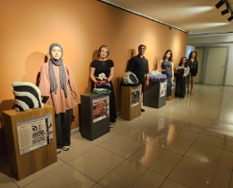 Akdeniz Üniversitesi öğrencilerinden “Yastığa Yansıyan Hikâyeler” sergisi